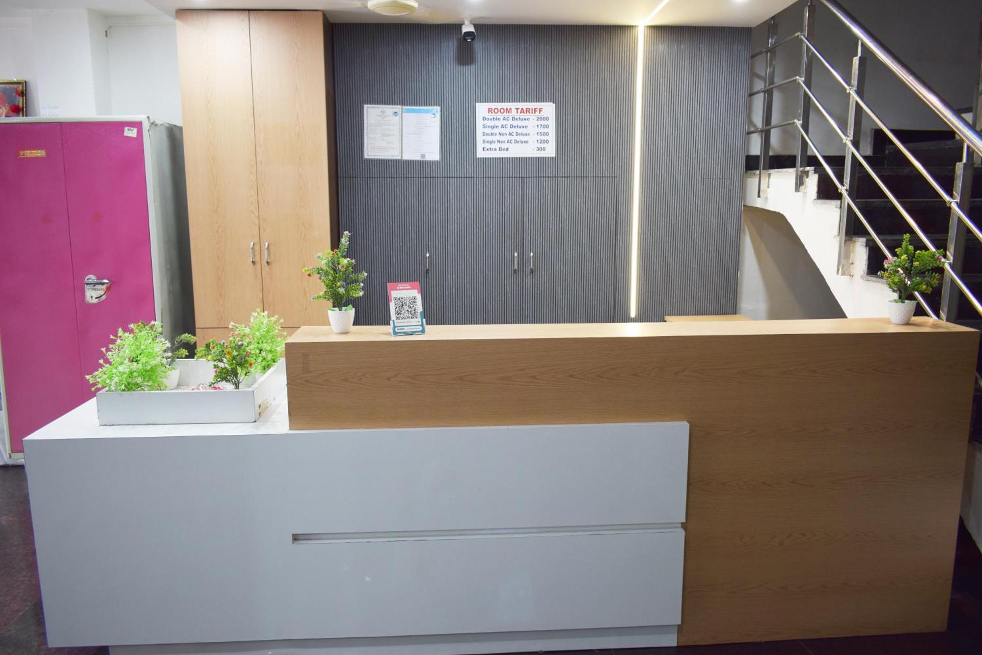 Hotel Skyland Varangal Kültér fotó