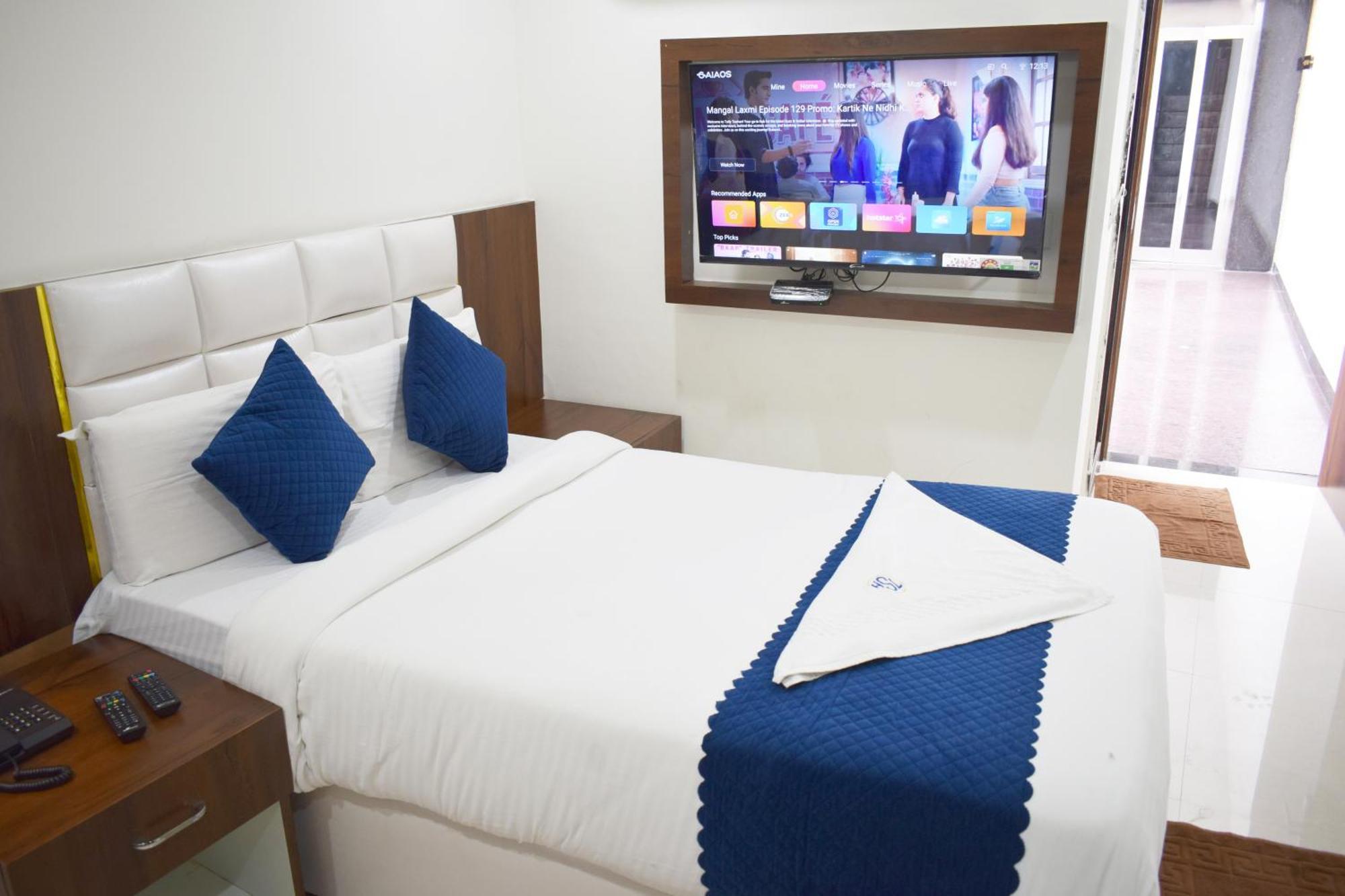 Hotel Skyland Varangal Kültér fotó